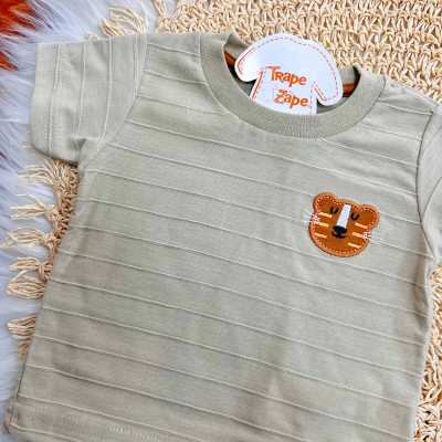 Conj. Camiseta Tigrinho e Bermuda Safari - Areia